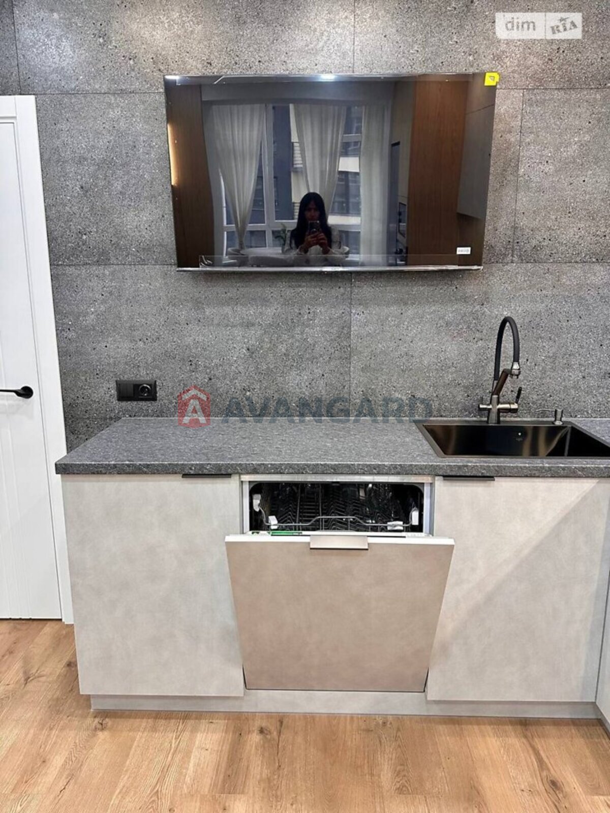 2 ��. ��������, 74/-/- ��. �., 5/11 ������ ���� 12