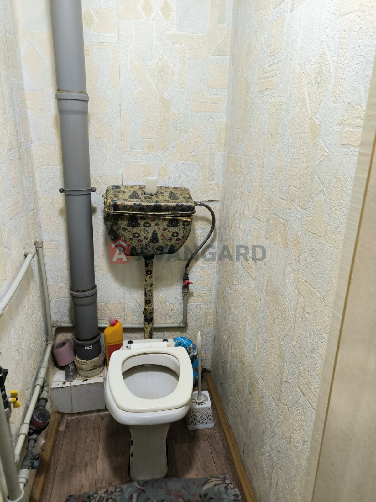 4 ��. ��������, 76/51/7 ��. �., 5/9 ������ ���� 9