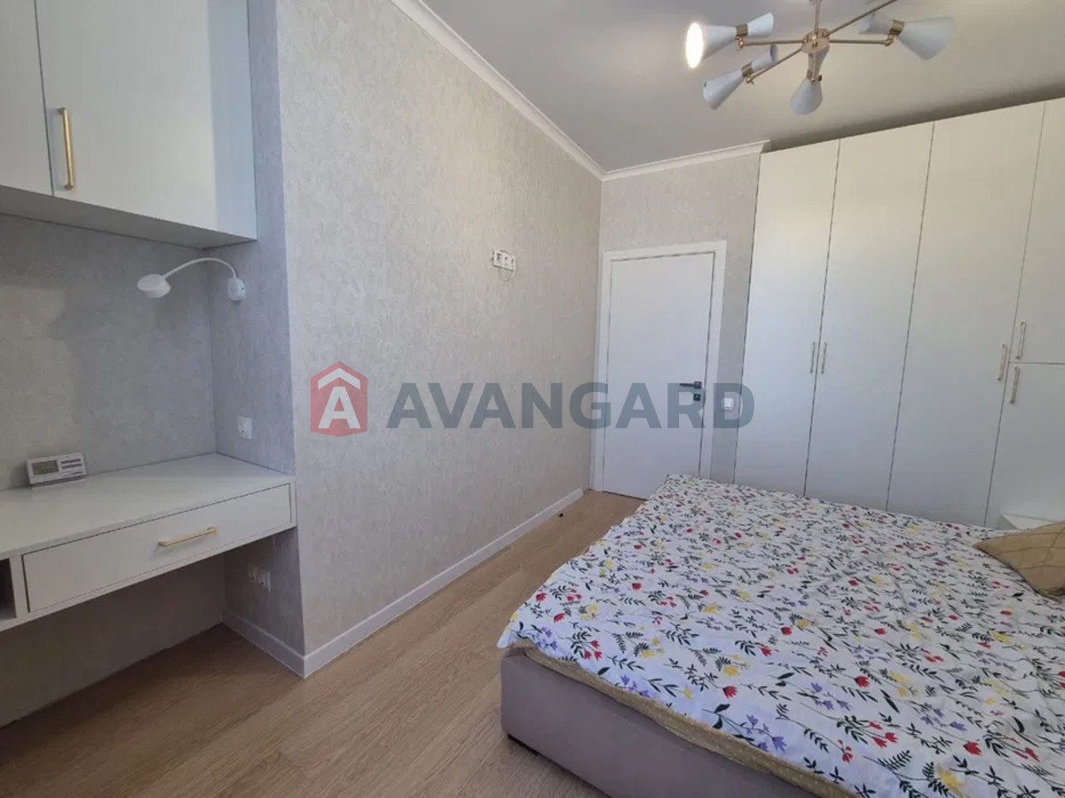 2 ��. ��������, 67/-/24 ��. �., 7/10 ������ ���� 5