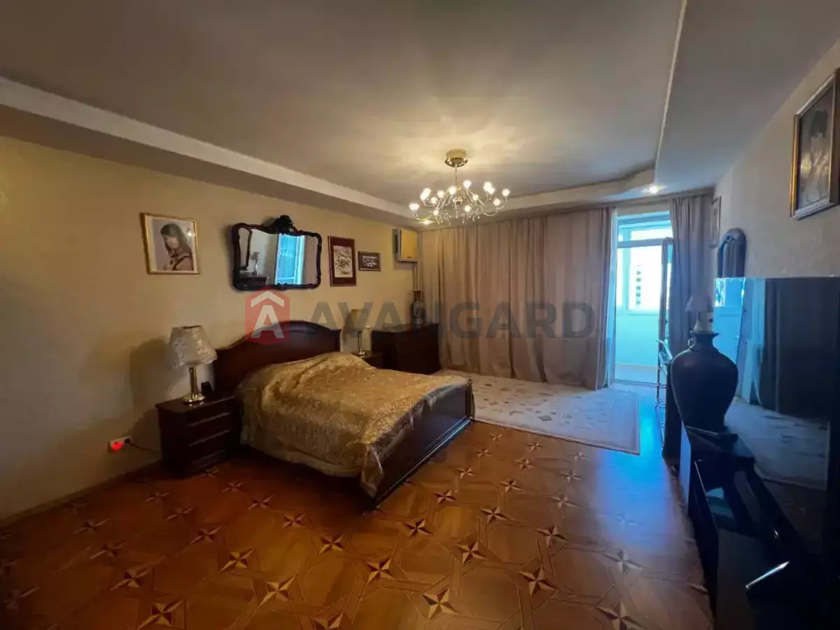 4 ��. ��������, 194/-/- ��. �., 15/16 ������ ���� 21