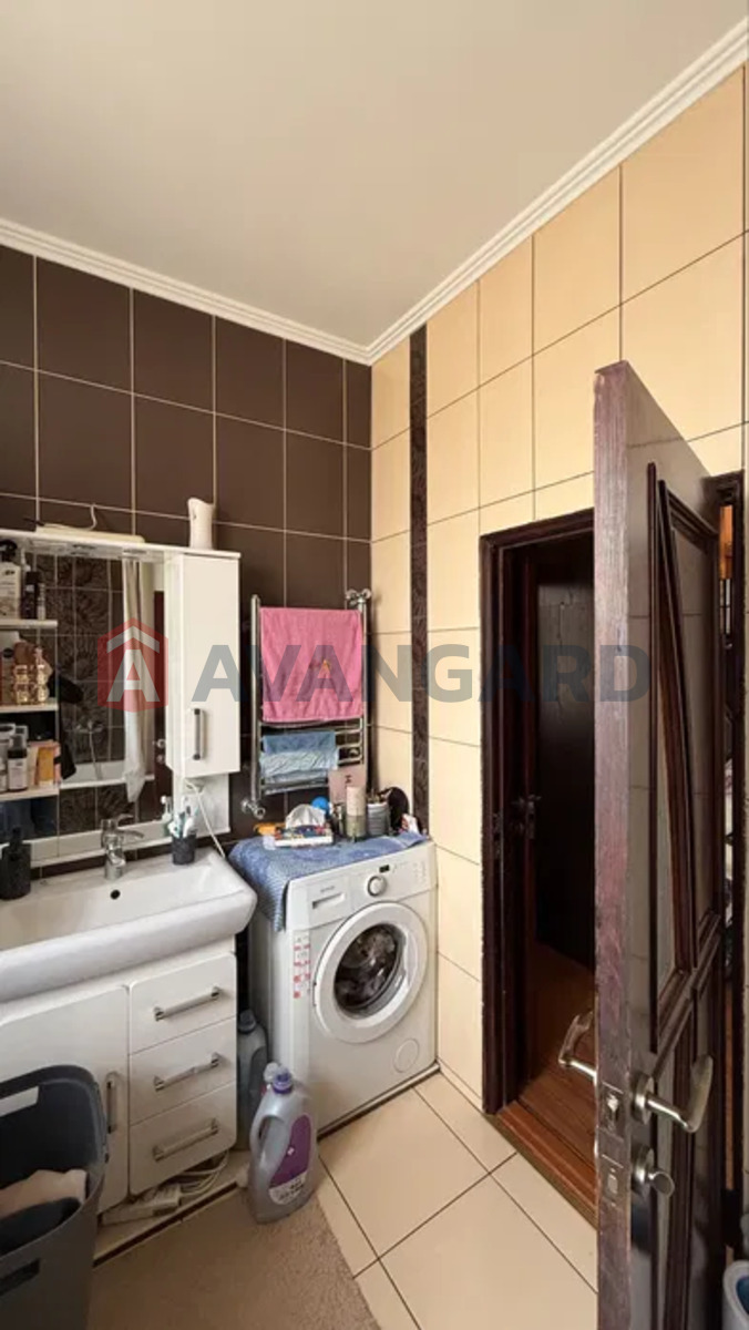 3 ��. ��������, 79/-/16 ��. �., 2/3 ������ ���� 14