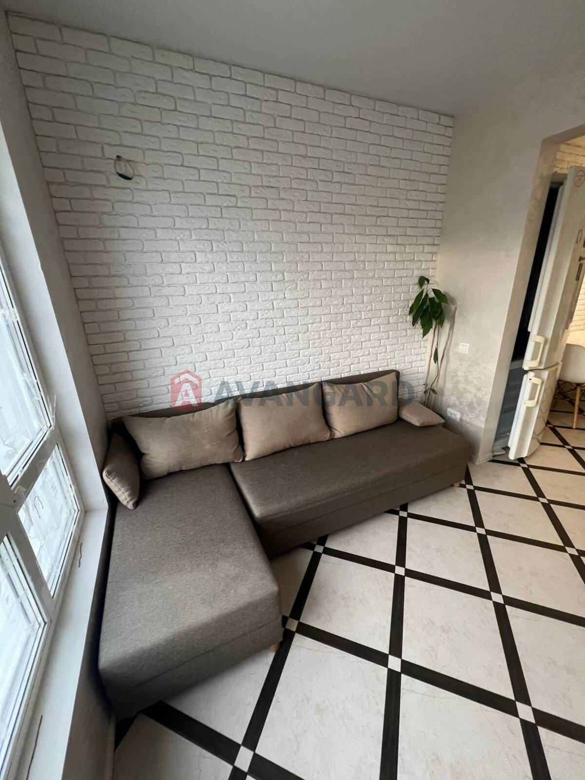 2 ��. ��������, 75/-/23 ��. �., 7/10 ������ ���� 25