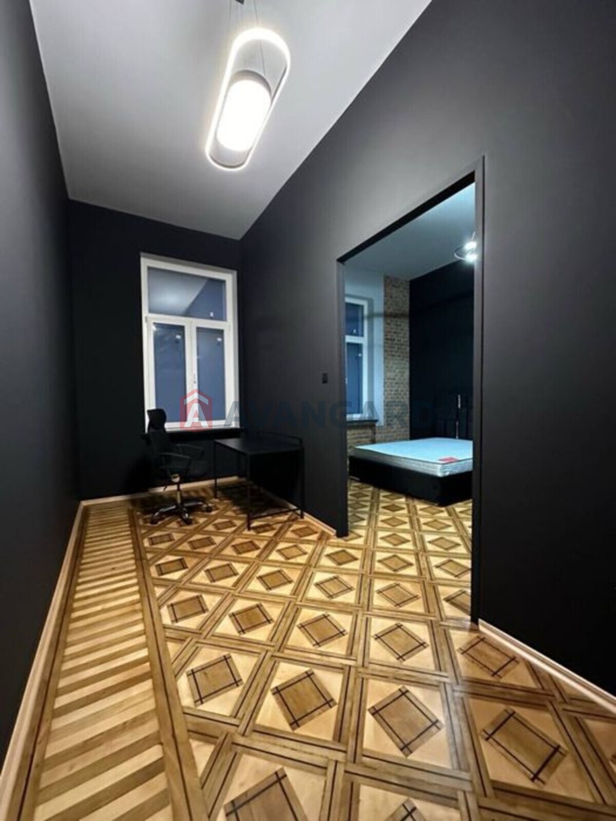 2 ��. ��������, 50/-/10 ��. �., 1/1 ������ ���� 18