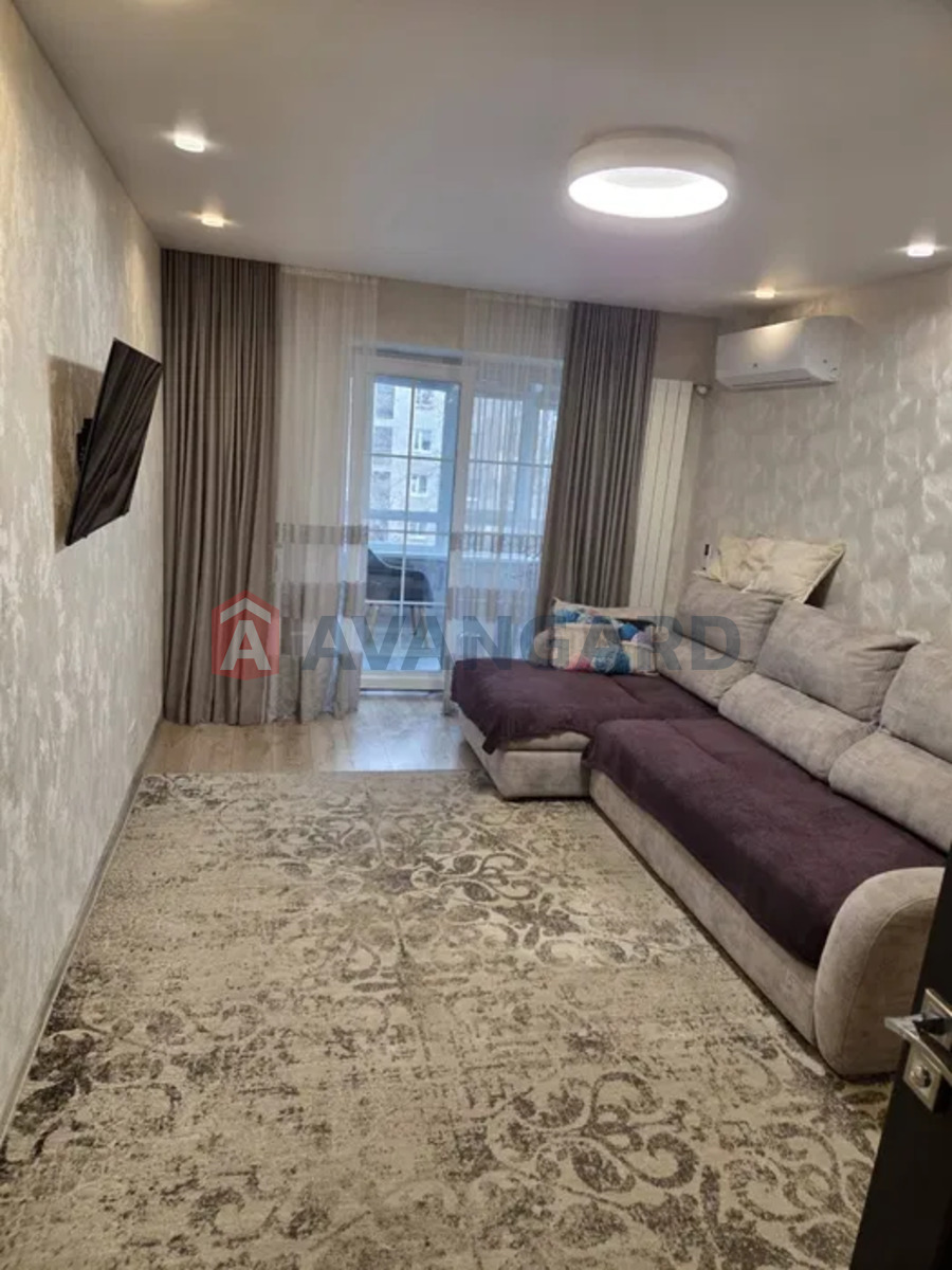 2 . , 44/-/6 . ., 4/5   5