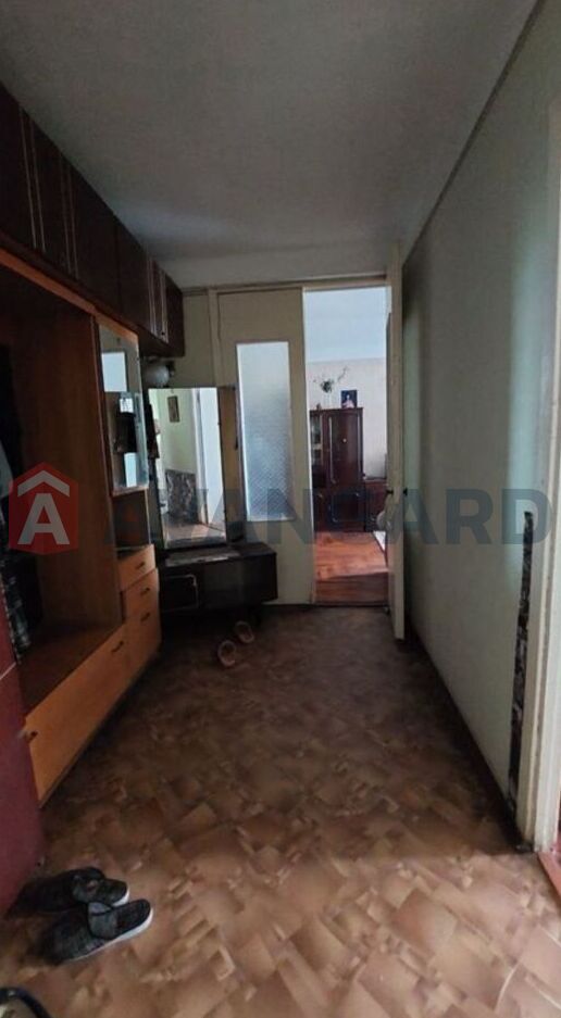 3 ����. ��������, 68/-/8 ��. �., 9/9 ���� ���� 6