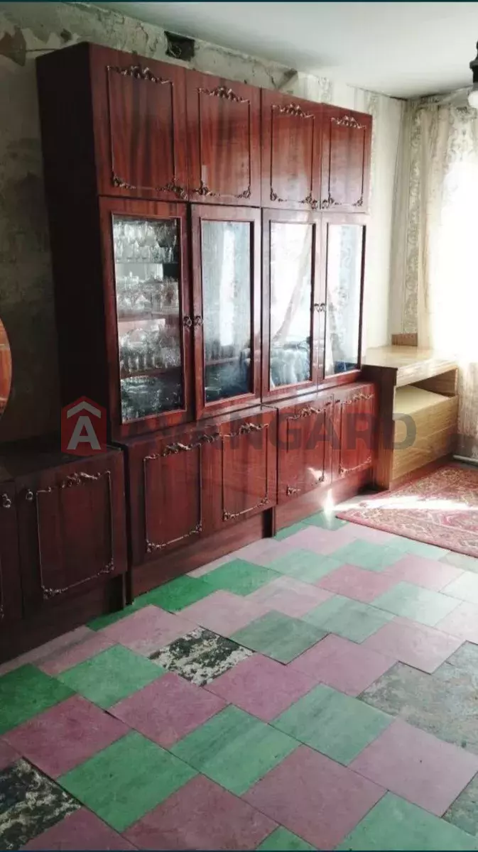 3 ��. ��������, 57/-/7 ��. �., 9/9 ������ ���� 4