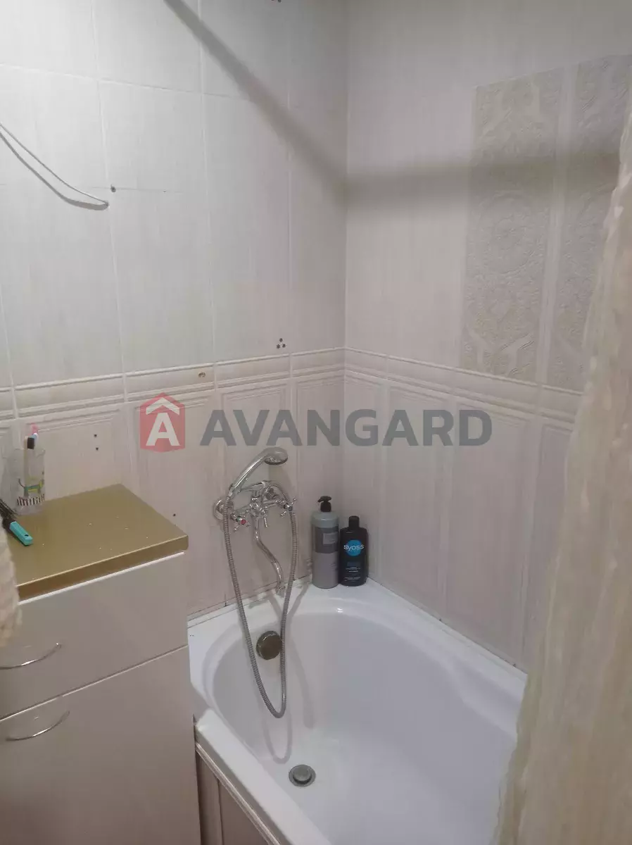 3 ��. ��������, 64/50/7 ��. �., 5/5 ������ ���� 4