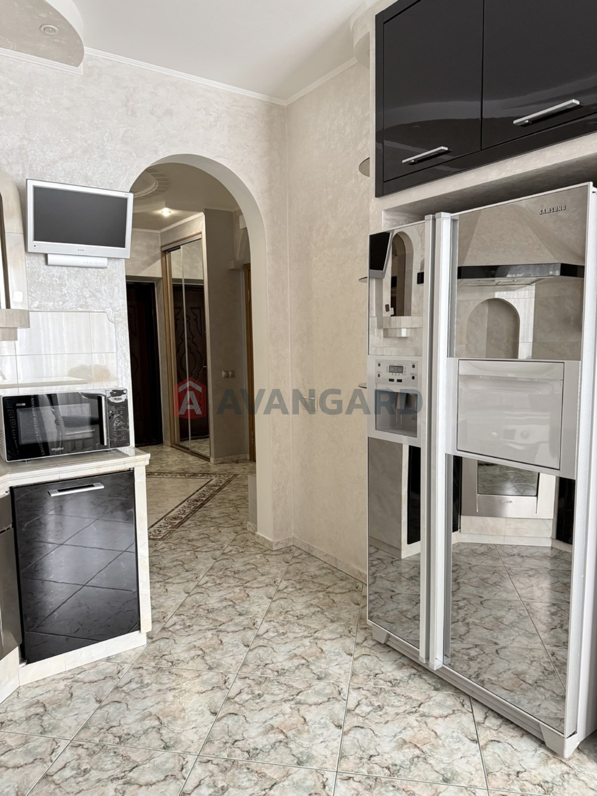 2 ��. ��������, 72/40/12 ��. �., 2/19 ������ ���� 10