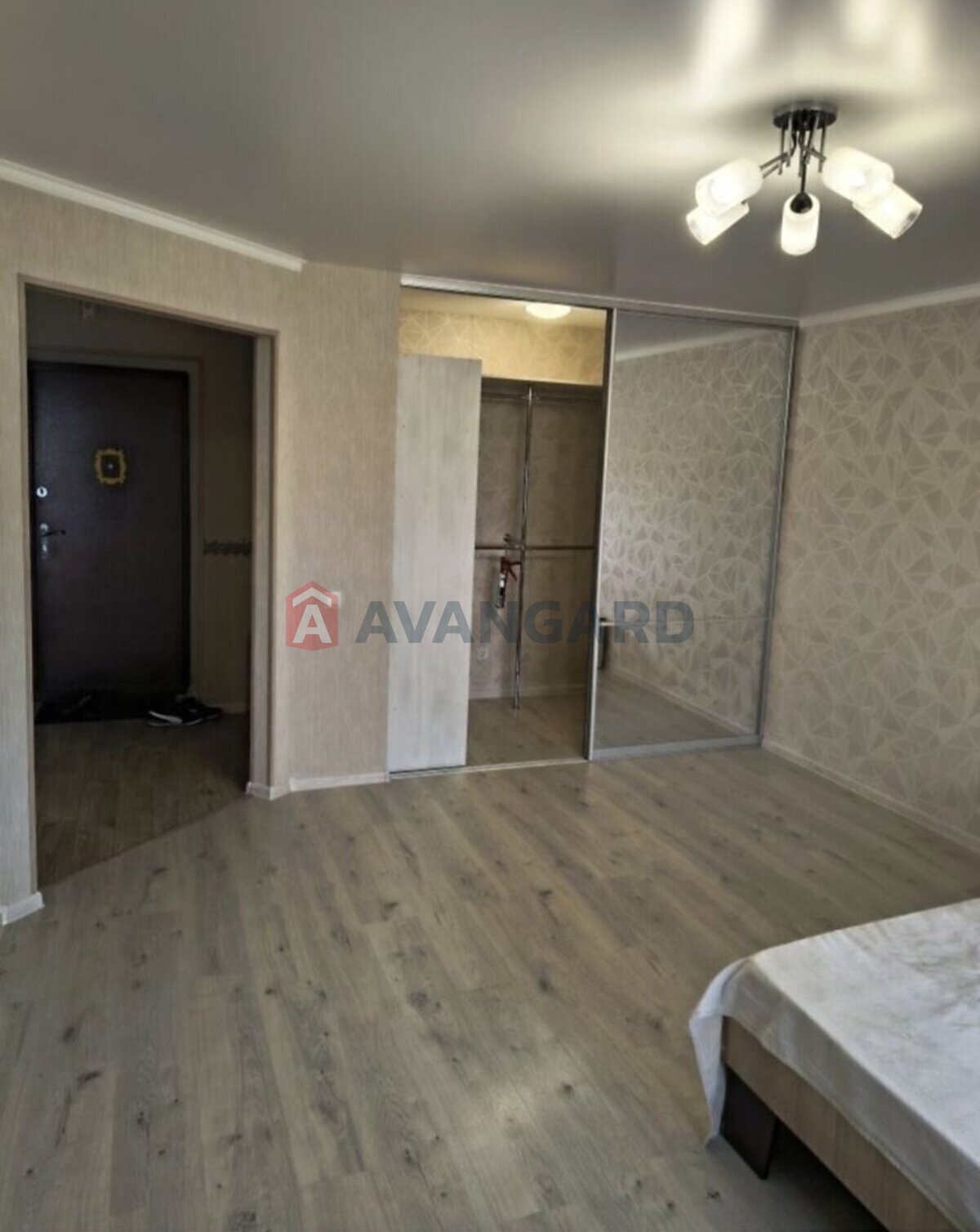 1 ����. ��������, 41/20/10 ��. �., 8/8 ���� ���� 6