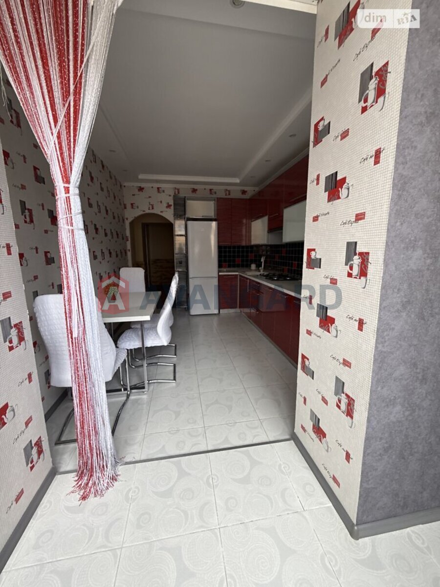 2 ����. ��������, 76/-/- ��. �., 8/11 ���� ���� 7