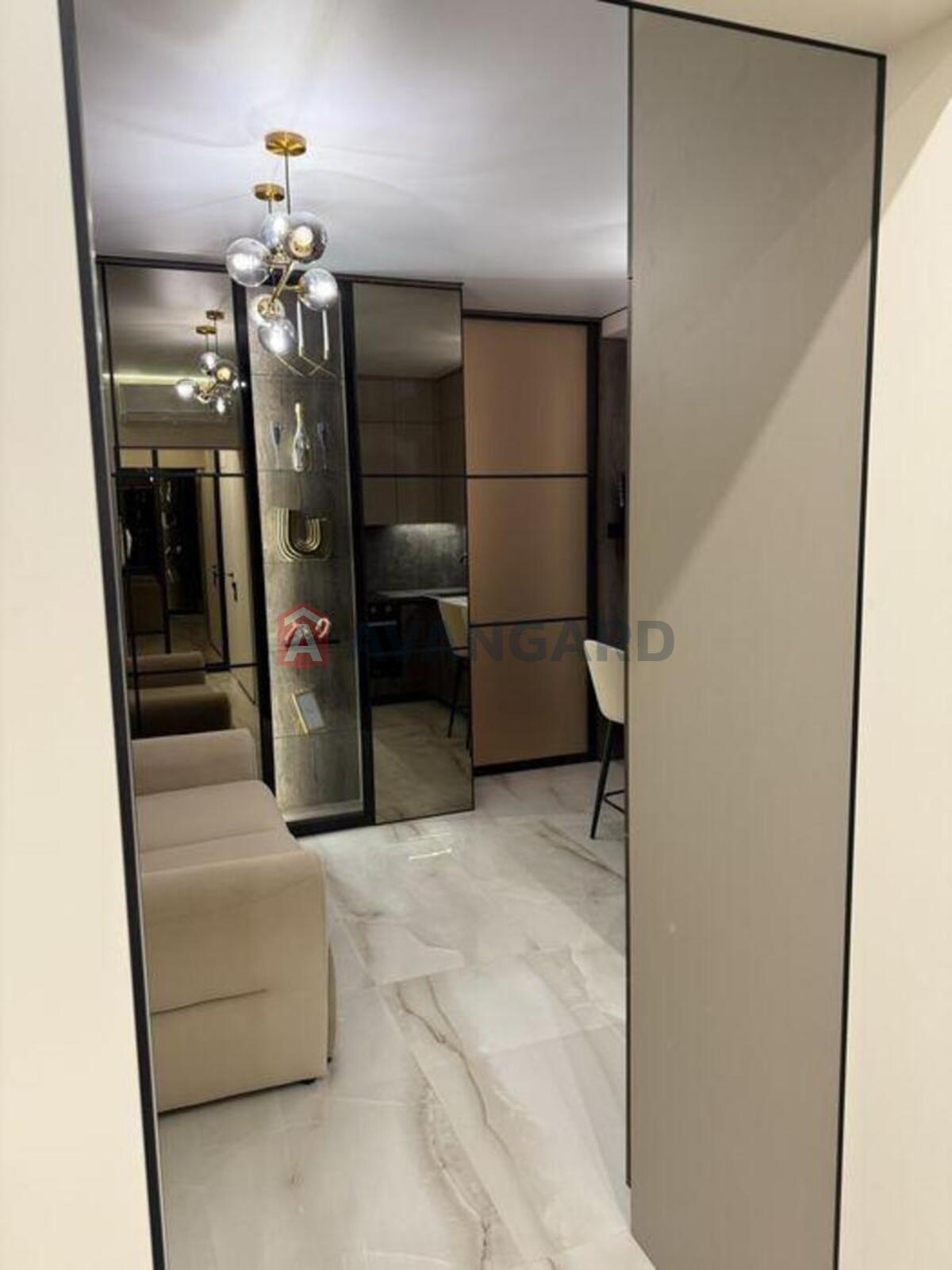 1 ��. ��������, 30/-/10 ��. �., 4/21 ������ ���� 3