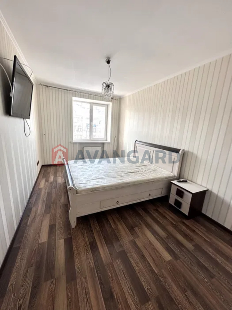 1 ��. ��������, 93/-/30 ��. �., 9/11 ������ ���� 13