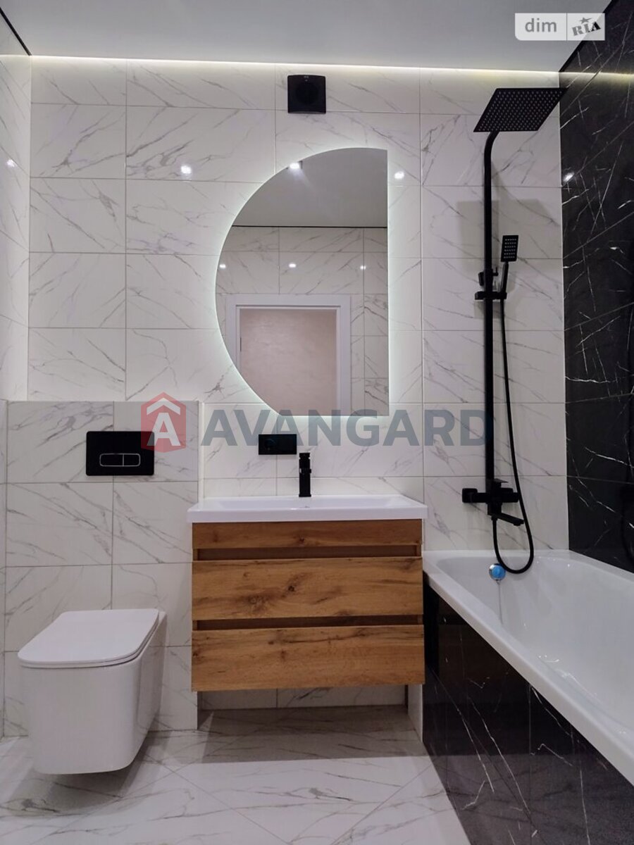 1 ��. ��������, 40/18/12 ��. �., 2/11 ������ ���� 5