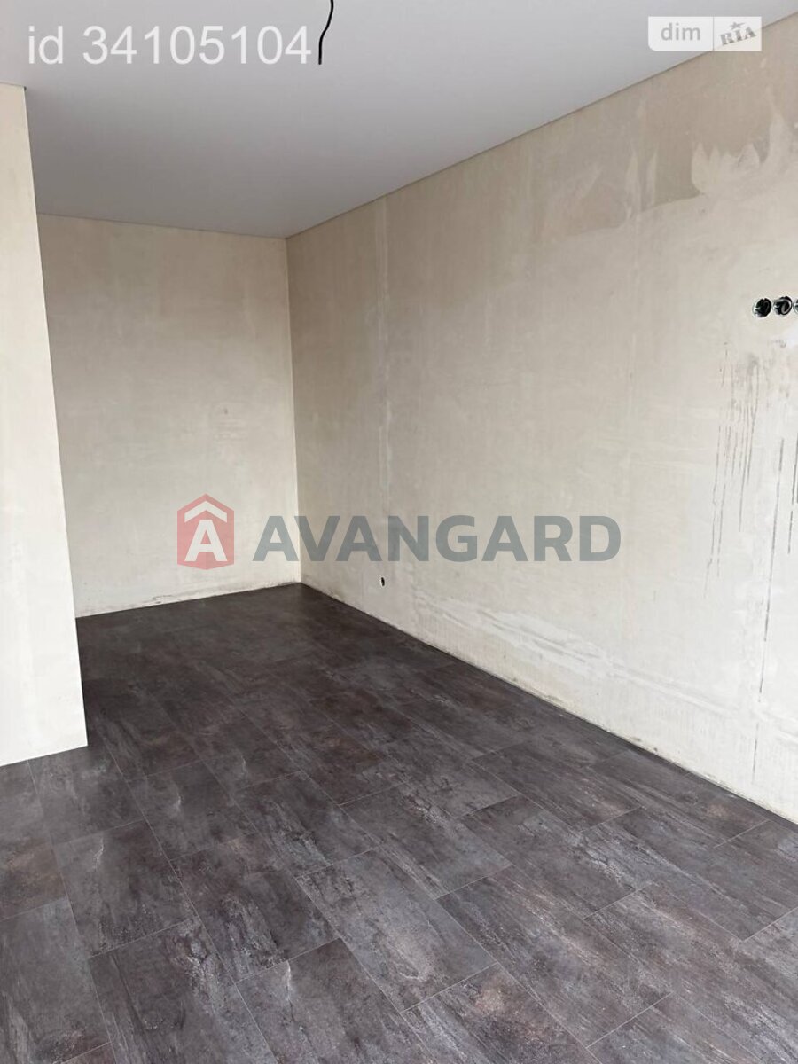 1 ��. ��������, 36/14/10 ��. �., 10/10 ������ ���� 19