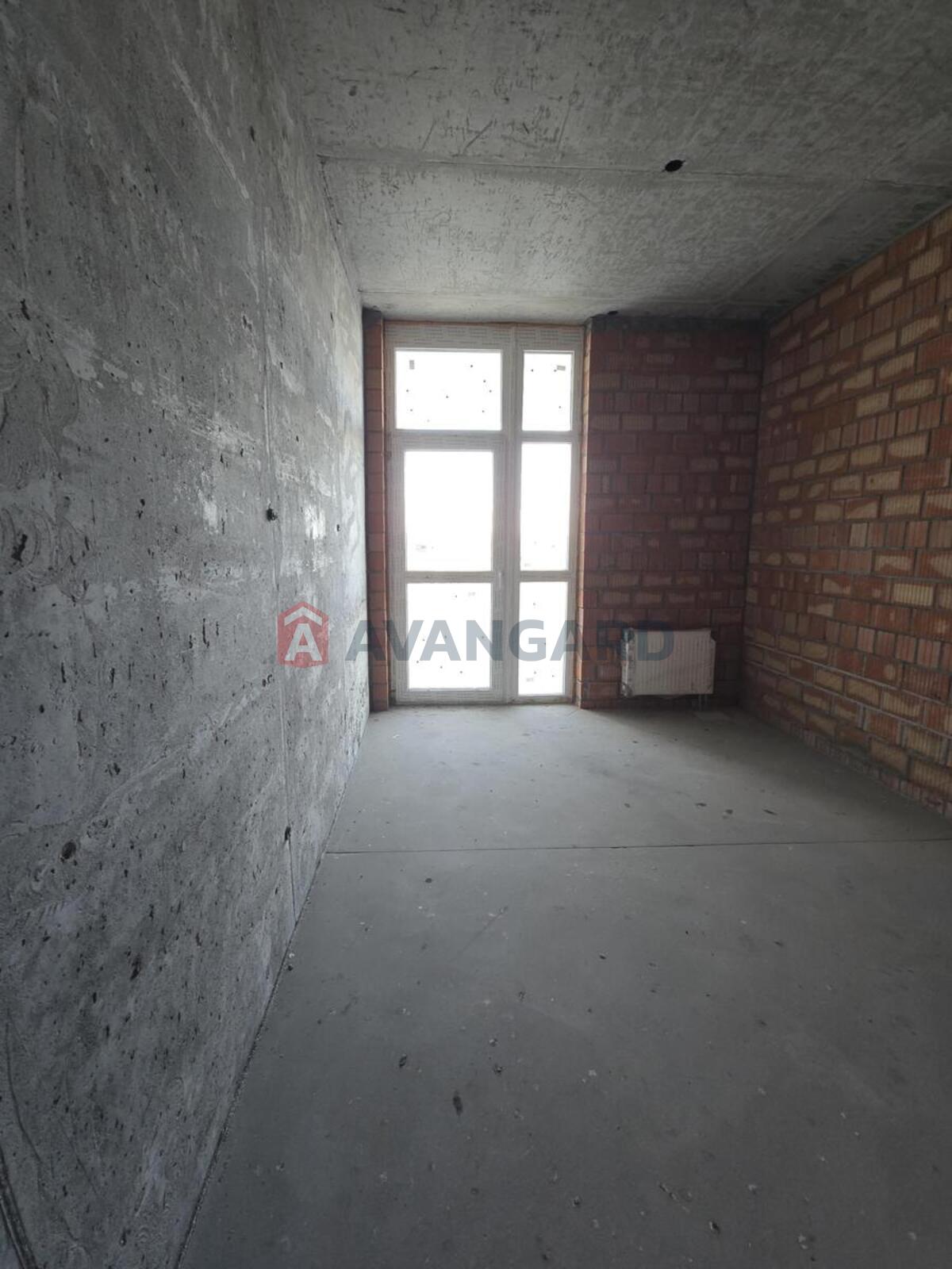 2 ��. ��������, 67/34/18 ��. �., 15/17 ������ ���� 5