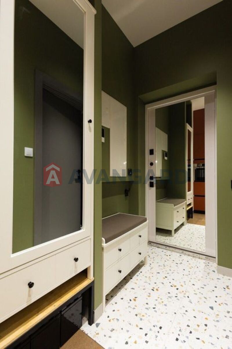 1 ��. ��������, 47/-/20 ��. �., 8/15 ������ ���� 13