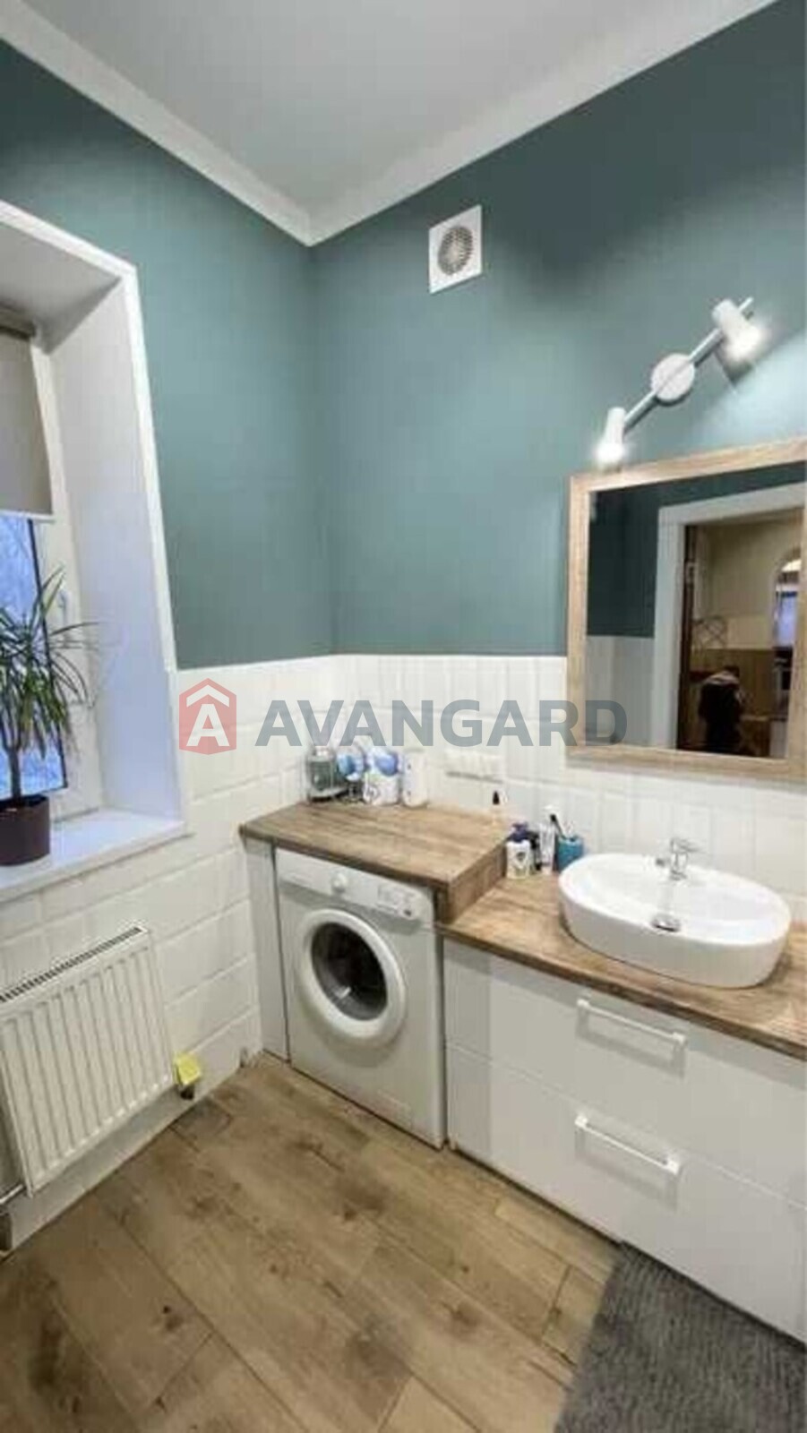 3 ����. ��������, 95/-/13 ��. �., 2/2 ���� ���� 8