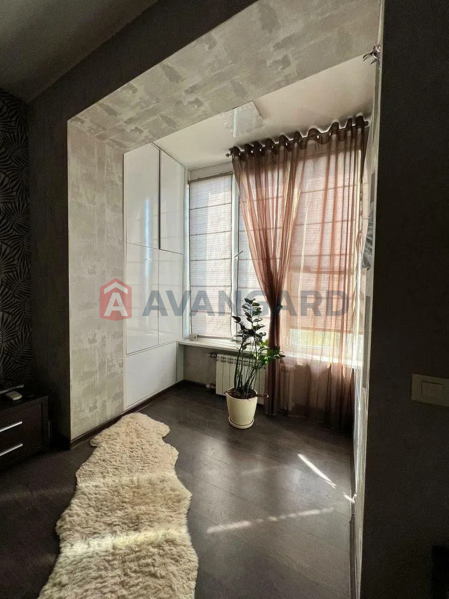 2 ����. ��������, 53/-/8 ��. �., 4/9 ���� ���� 4