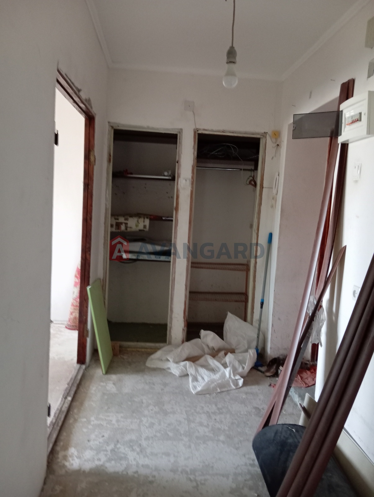 3 ��. ��������, 67/-/8 ��. �., 4/14 ������ ���� 14