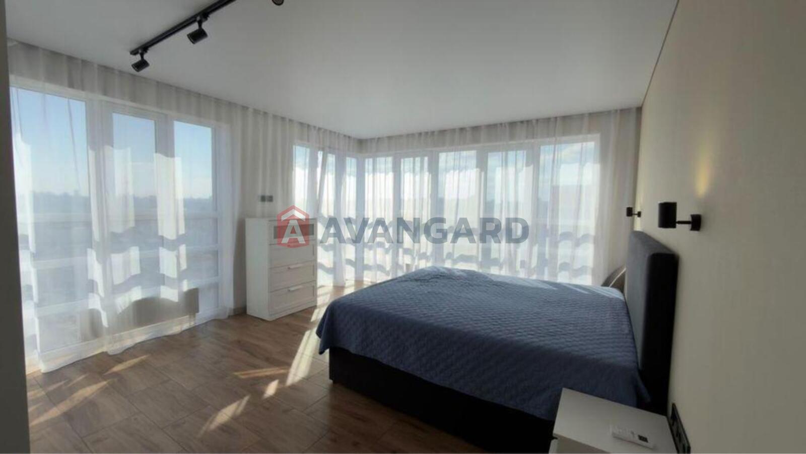 4 ��. ��������, 135/-/23 ��. �., 24/25 ������ ���� 6