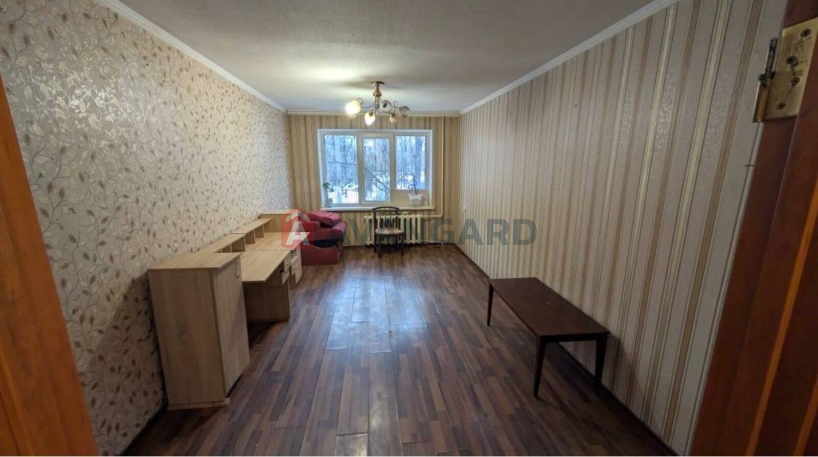 3 ����. ��������, 52/32/14 ��. �., 1/9 ���� ���� 1