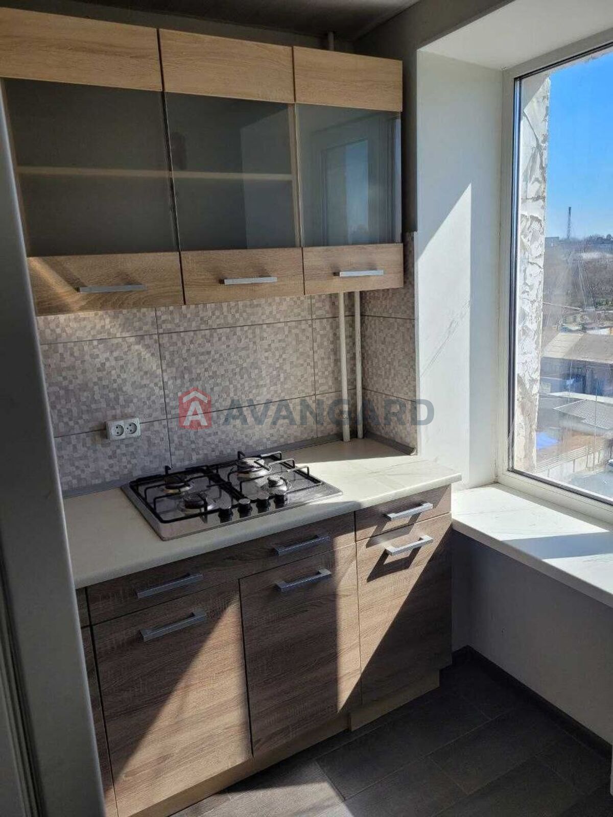 2 ����. ��������, 40/-/6 ��. �., 8/9 ���� ���� 6