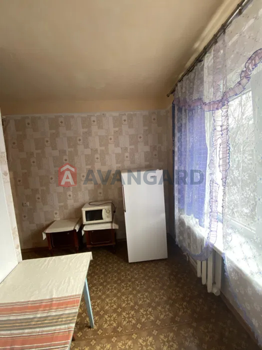 2 ��. ��������, 43/-/6 ��. �., 4/5 ������ ���� 6