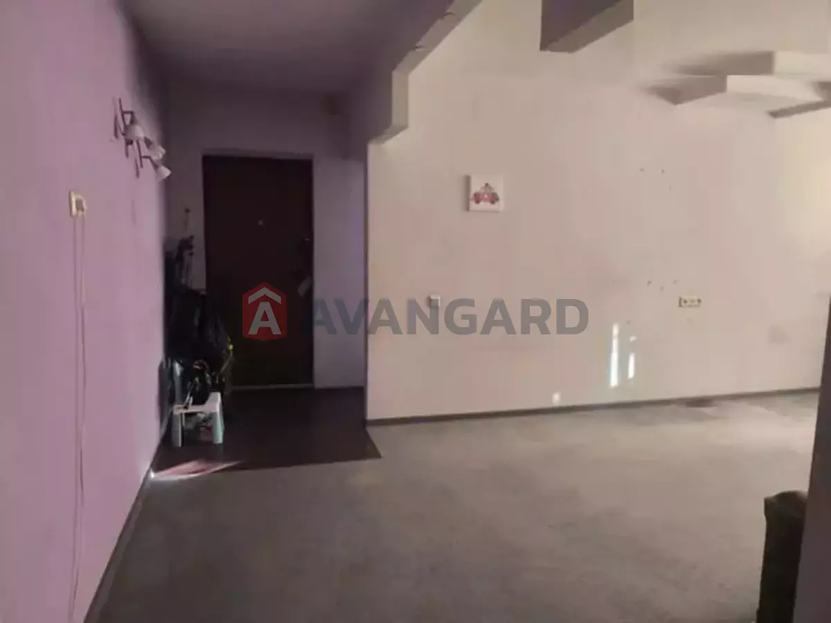 3 ��. ��������, 67/-/10 ��. �., 2/9 ������ ���� 2