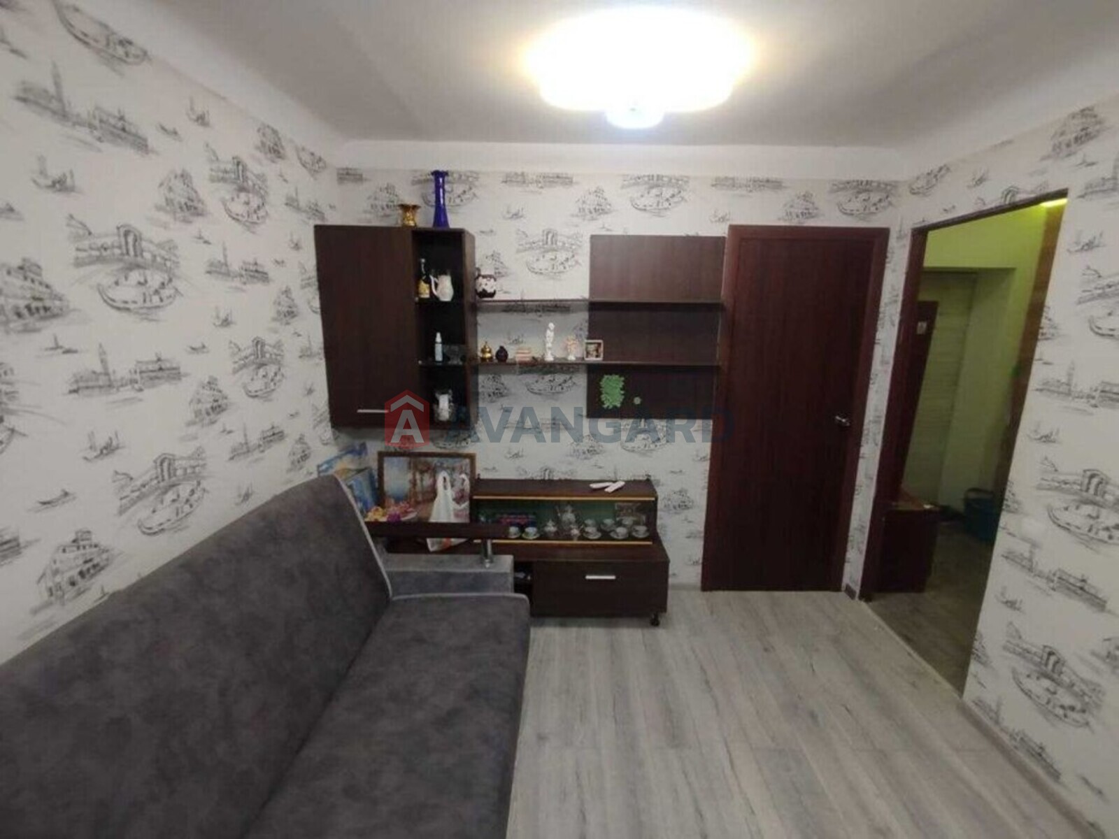 1 ��. ��������, 37/-/9 ��. �., 1/5 ������ ���� 7