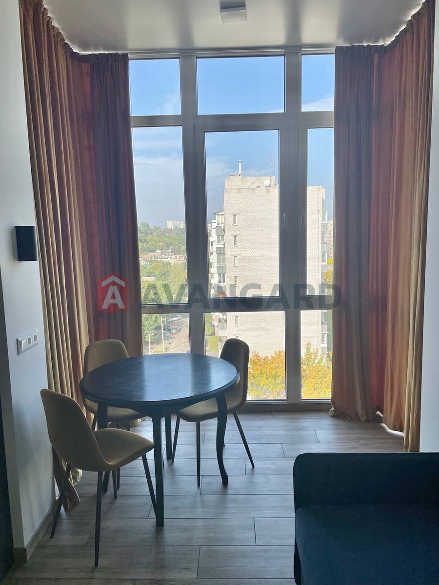 2 ��. ��������, 50/-/- ��. �., 9/9 ������ ���� 4