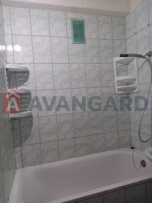 1 ��. ��������, 30/-/6 ��. �., 4/5 ������ ���� 8