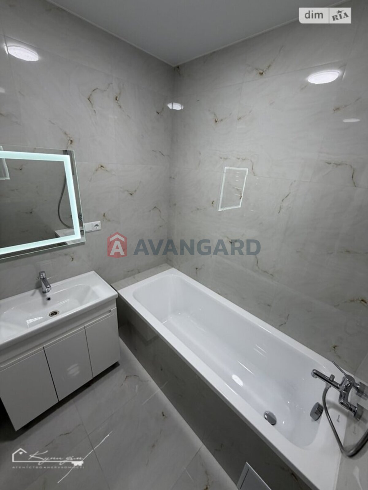 2 ��. ��������, 68/32/18 ��. �., 6/10 ������ ���� 18