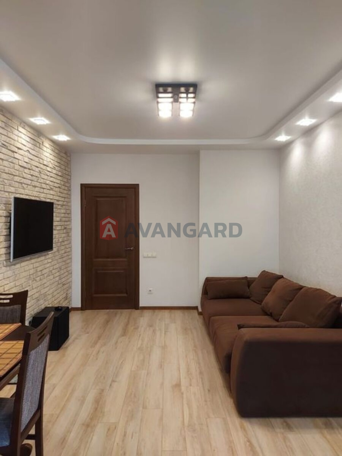 1 ��. ��������, 50/-/21 ��. �., 21/25 ������ ���� 8