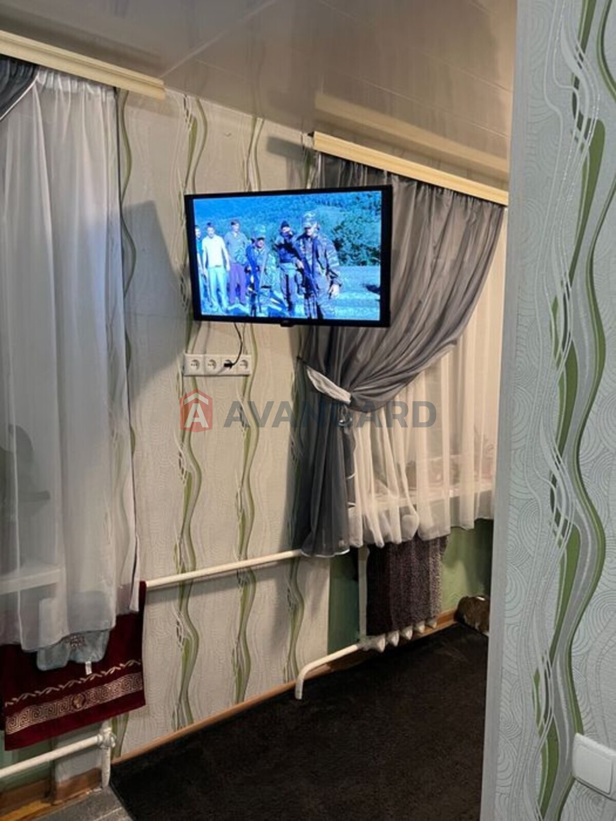 4 ��. ��������, 64/-/14 ��. �., 5/5 ������ ���� 4