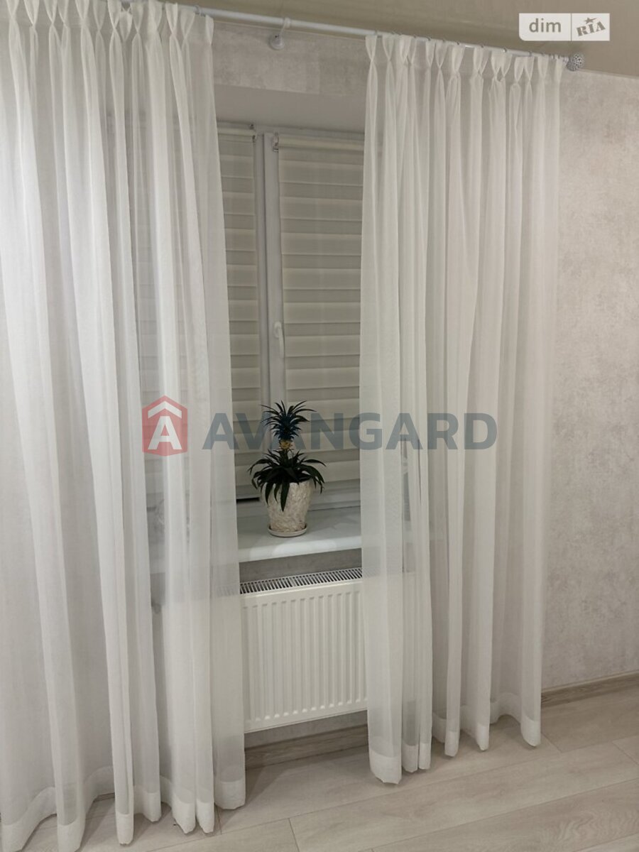 3 ��. ��������, 80/60/17 ��. �., 3/3 ������ ���� 19