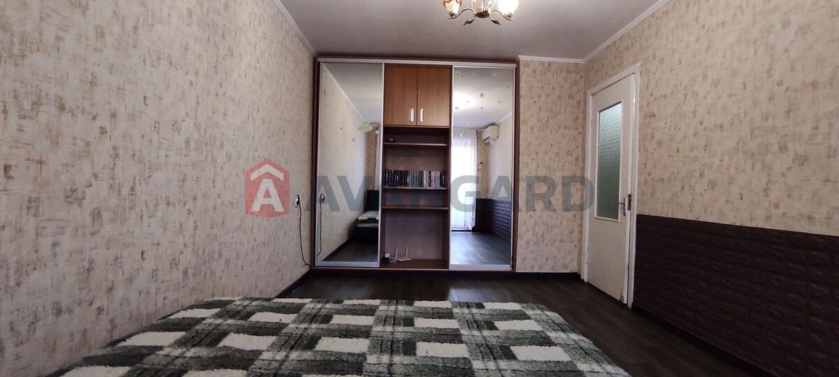 1 ��. ��������, 30/-/6 ��. �., 5/5 ������ ���� 2