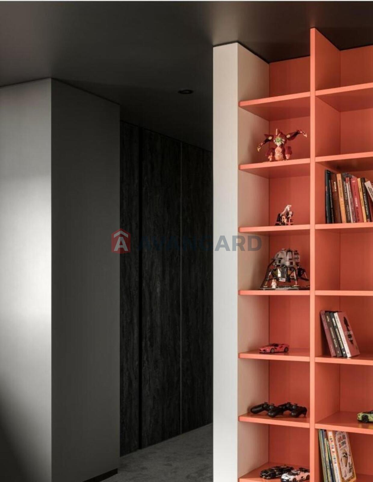 3 ��. ��������, 180/56/65 ��. �., 13/24 ������ ���� 18