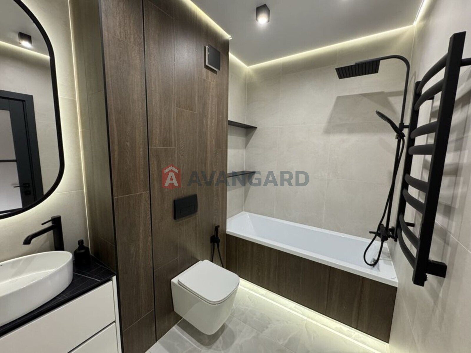 2 ����. ��������, 65/-/18 ��. �., 8/10 ���� ���� 15