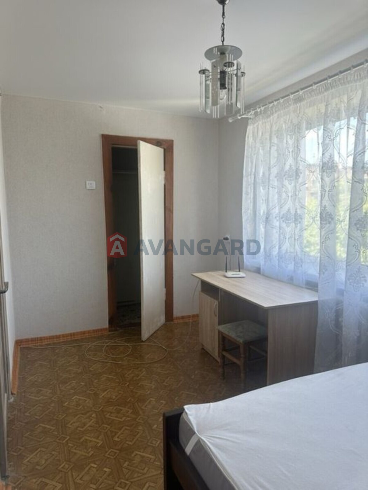 2 ��. ��������, 45/-/8 ��. �., 4/5 ������ ���� 4