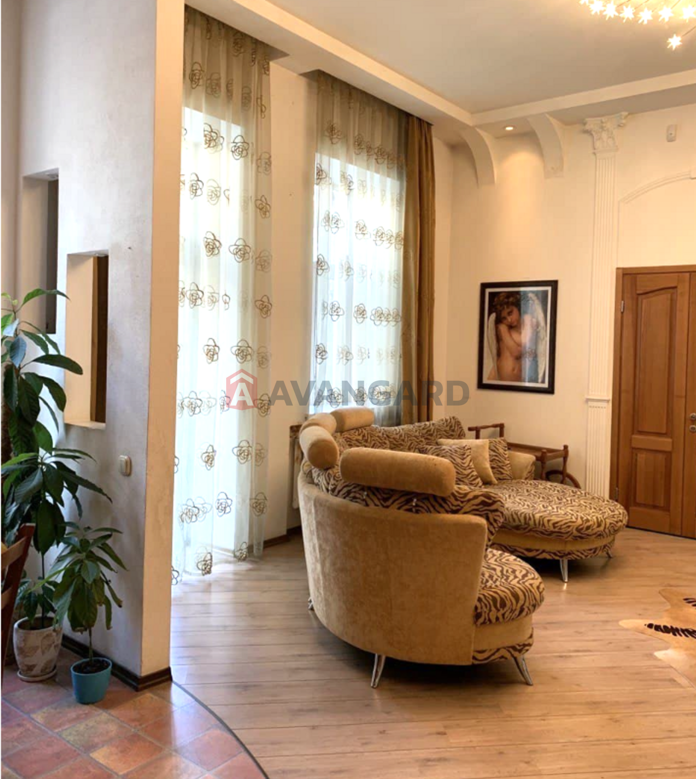 5 ��. ��������, 170/-/30 ��. �., 2/3 ������ ���� 1