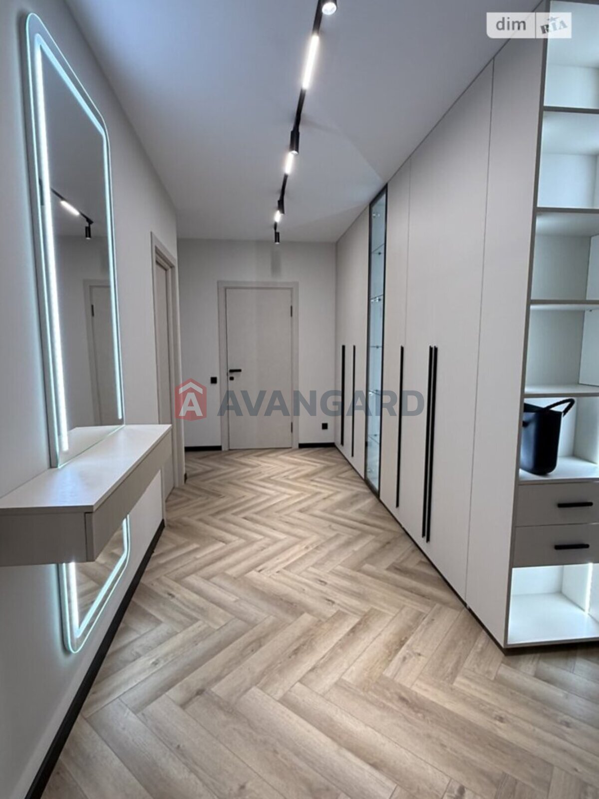 2 ��. ��������, 72/-/- ��. �., 2/10 ������ ���� 11