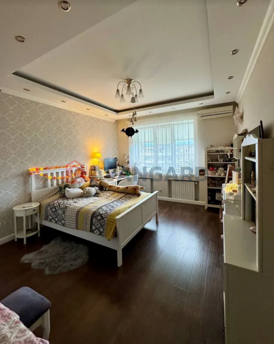 4 . , 110/57/22 . ., 8/10   9