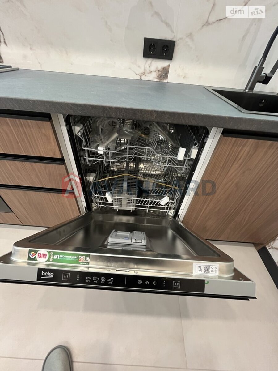 2 ����. ��������, 70/38/16 ��. �., 2/10 ���� ���� 20