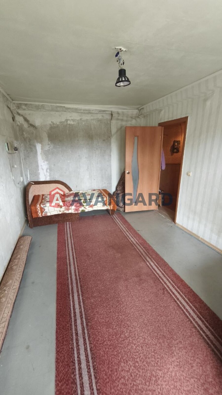 1 ��. ��������, 30,4/15,2/6,8 ��. �., 5/5 ������ ���� 2