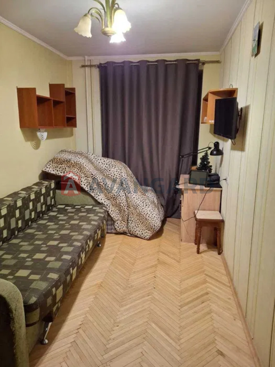 1 ��. ��������, 55/-/8 ��. �., 3/10 ������ ���� 23