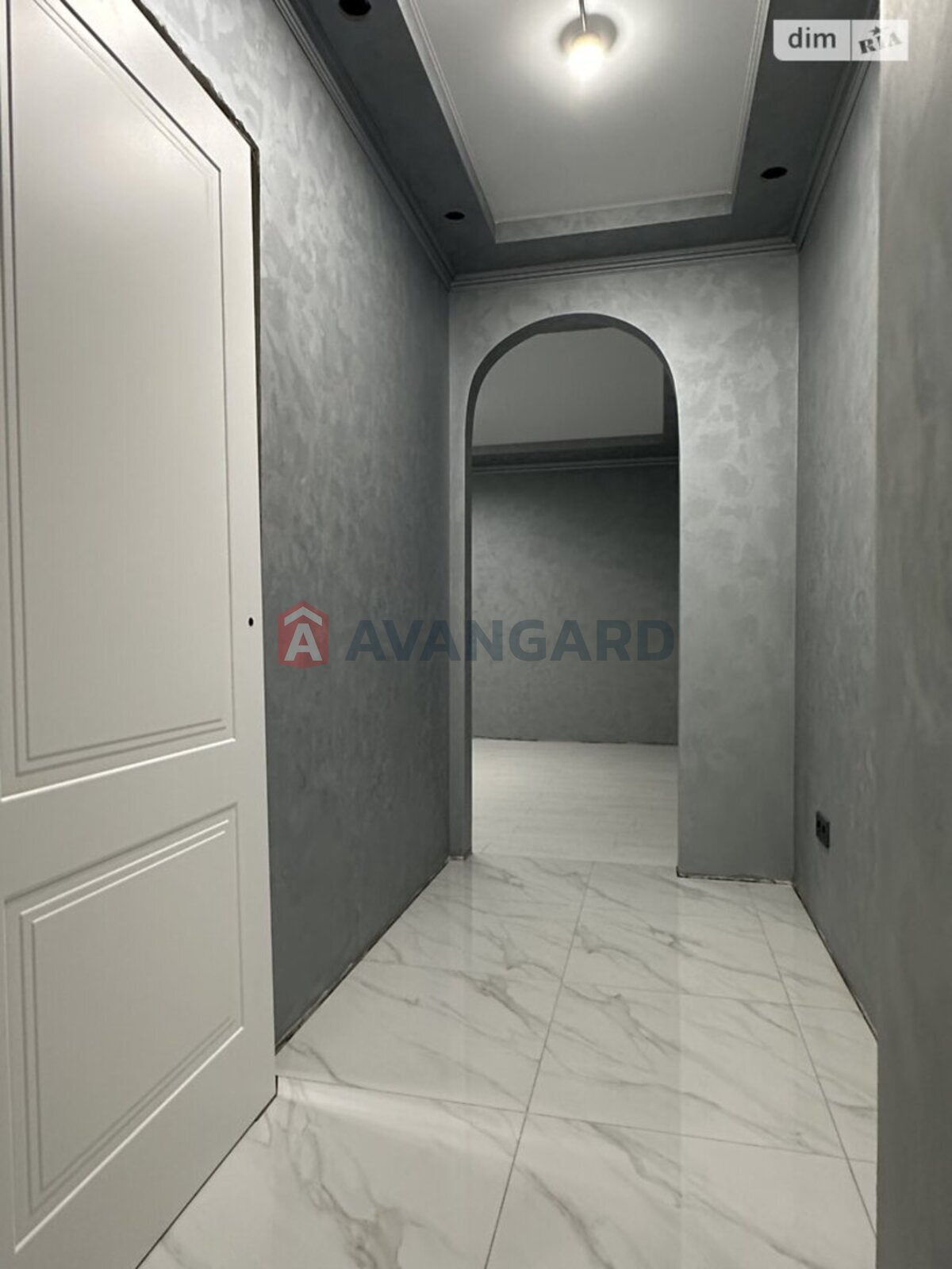 2 ��. ��������, 50/30/10 ��. �., 6/9 ������ ���� 5