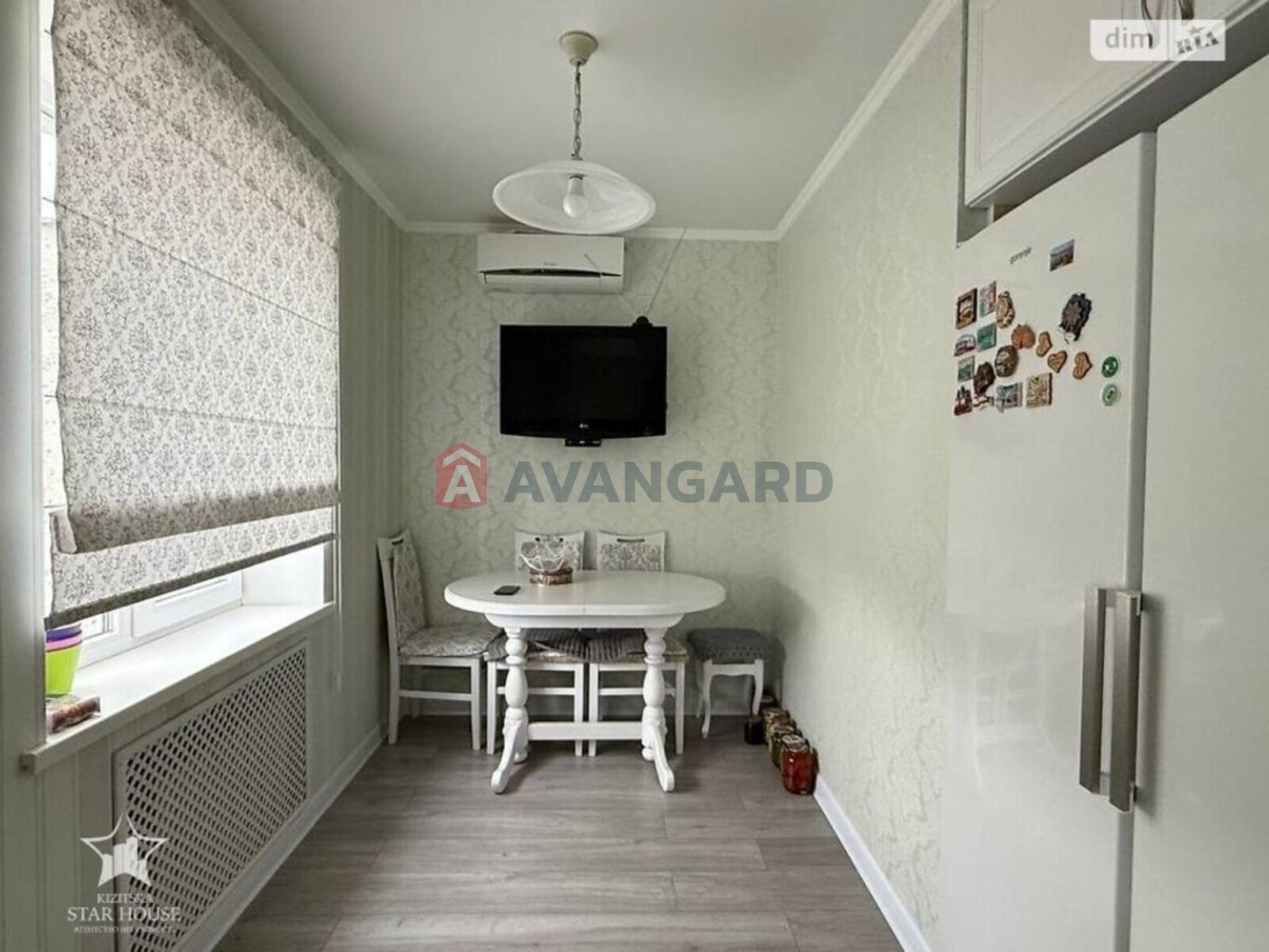 4 ��. ��������, 83/55/8 ��. �., 9/9 ������ ���� 16