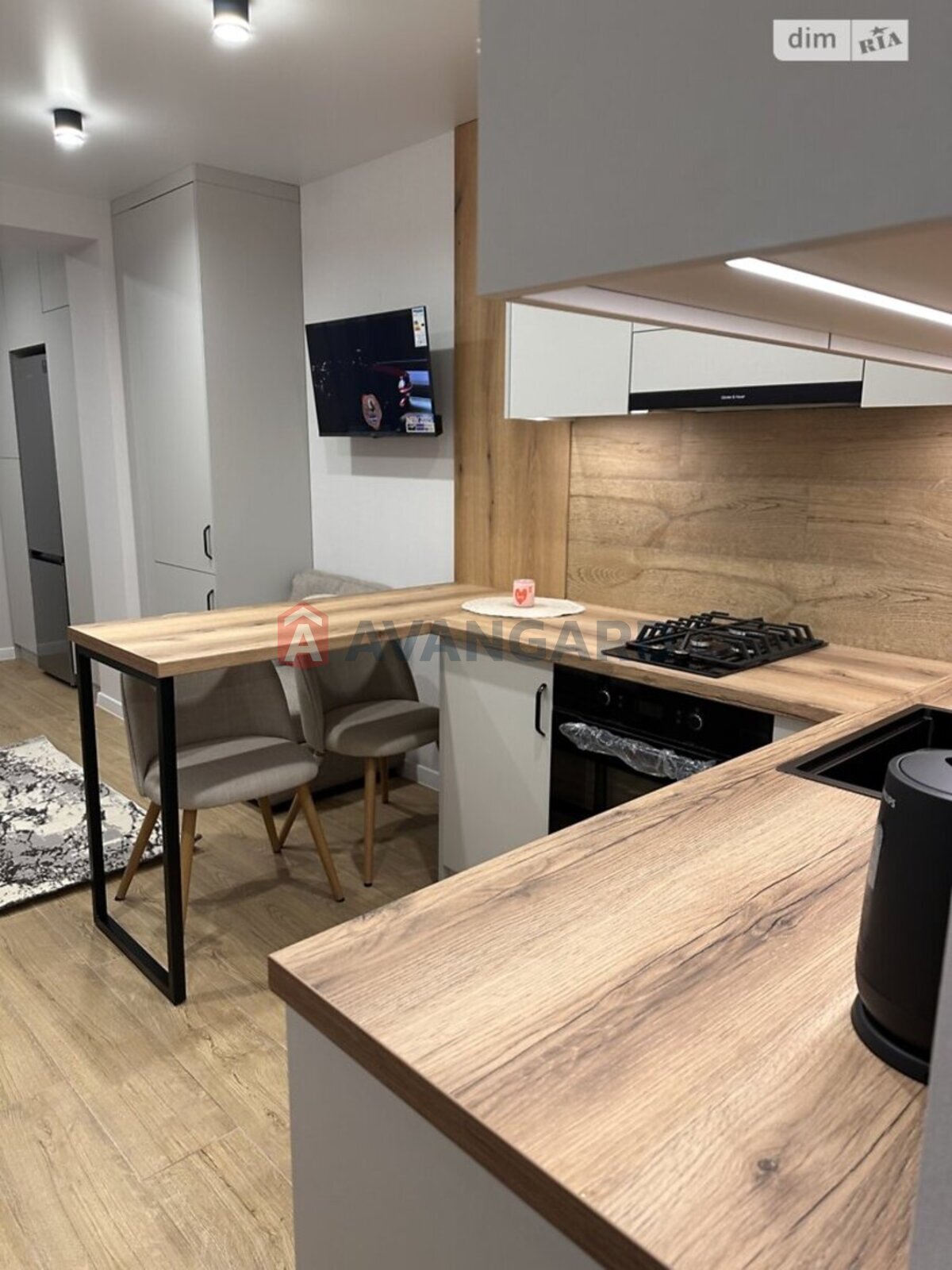 1 ��. ��������, 41/16/20 ��. �., 9/10 ������ ���� 5