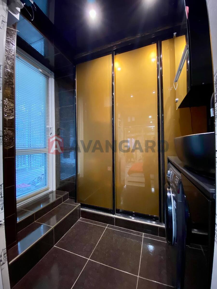 1 ��. ��������, 16/-/2 ��. �., 1/2 ������ ���� 8