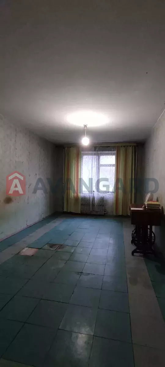 3 ��. ��������, 77/51/9 ��. �., 1/12 ������ ���� 14